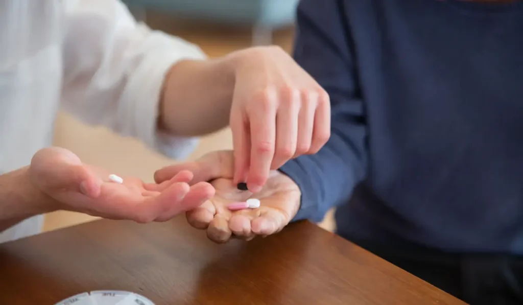 can you take acetaminophen on an empty stomach
